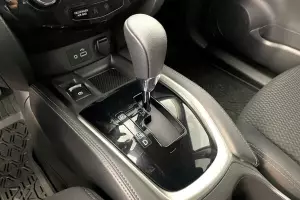Nissan  9