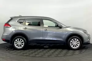 Nissan  15
