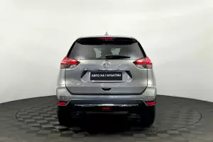 Nissan  14