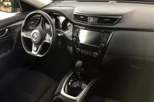 Nissan  8