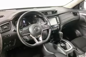 Nissan  9