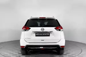 Nissan  14