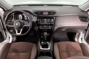 Nissan  1