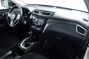 Nissan  10