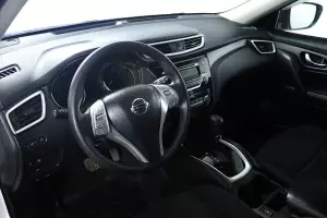 Nissan  12