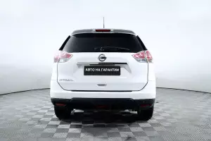 Nissan  5
