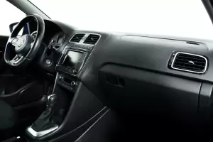 Volkswagen  8