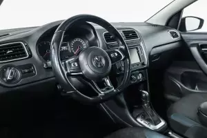 Volkswagen  9