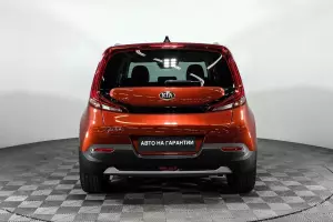 Kia  5