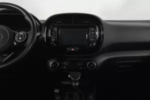 Kia  6