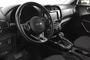 Kia  9