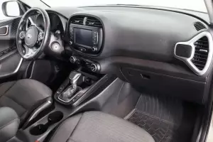 Kia  7
