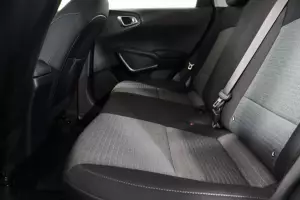 Kia  8
