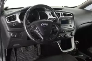 Kia  8