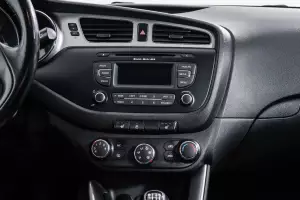 Kia  10