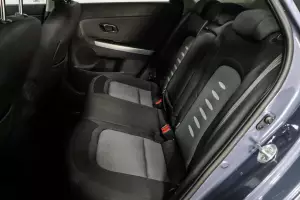 Kia  12