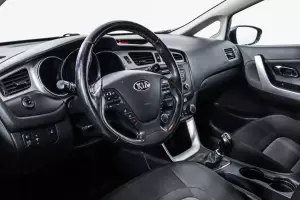 Kia  9
