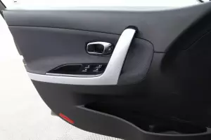 Kia  6