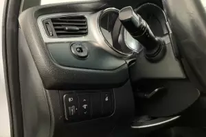 Kia  9