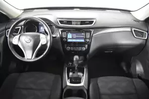 Nissan  16
