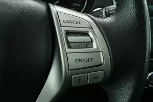 Nissan  4