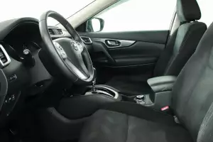 Nissan  11