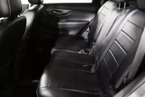 Nissan  10