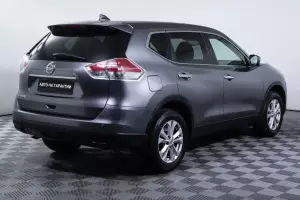 Nissan  4
