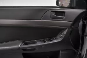 Mitsubishi  10
