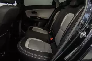 Kia  9