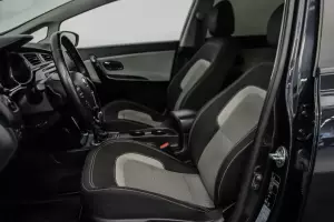 Kia  7