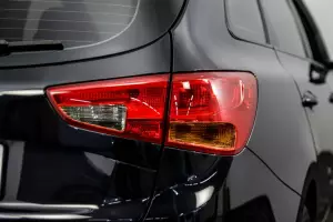Kia  17