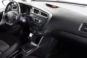 Kia  7
