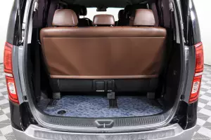 Hyundai  12