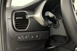 Kia  10