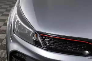Kia  8