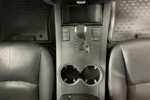 Kia  8