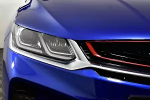 Geely  8
