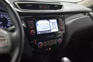 Nissan  6