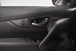 Nissan  4