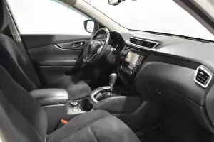 Nissan  1