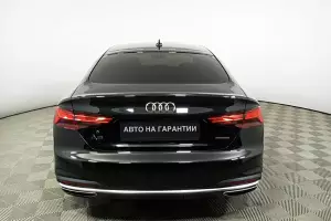 Audi  18