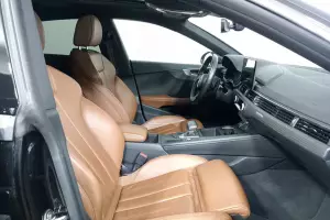 Audi  14