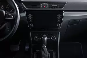 Skoda  9
