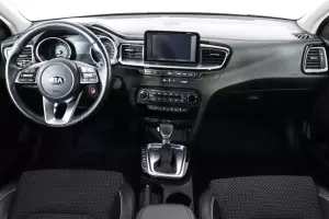Kia  6