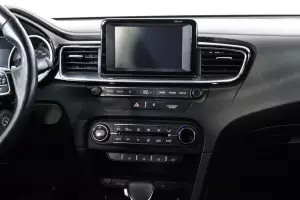 Kia  9