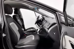 Kia  9