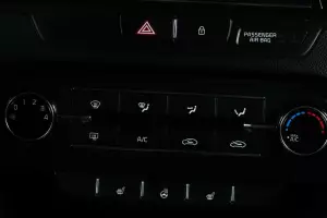 Kia  16