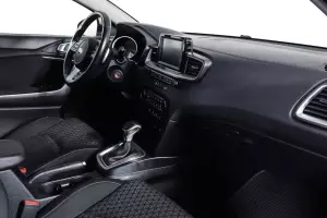 Kia  12