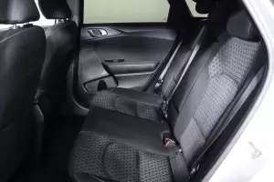 Kia  16